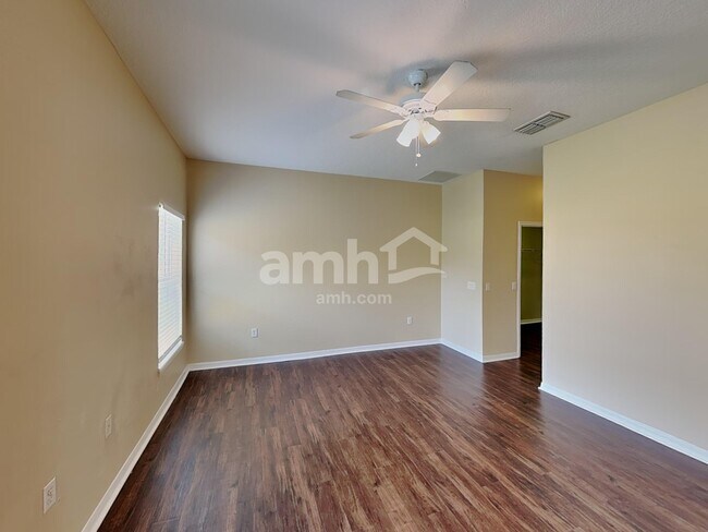 Building Photo - 3112 Dasha Palm Dr