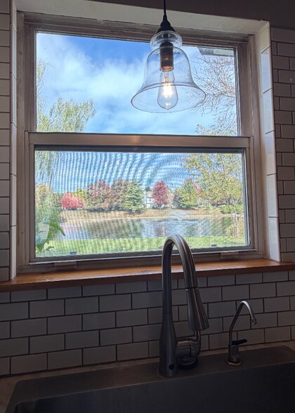 Building Photo - 6750 Wild Cherry Dr