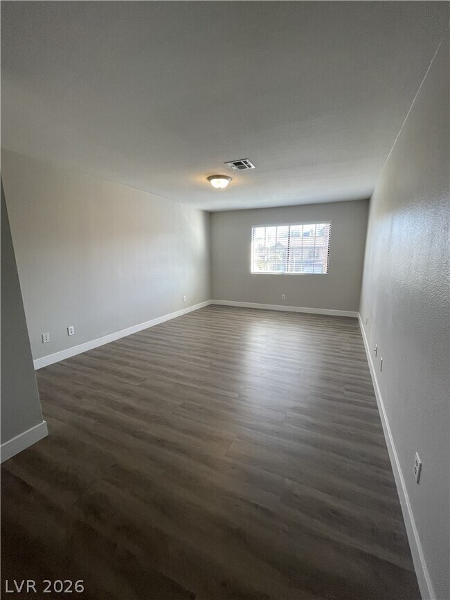 Building Photo - 2840 Belleza Ln