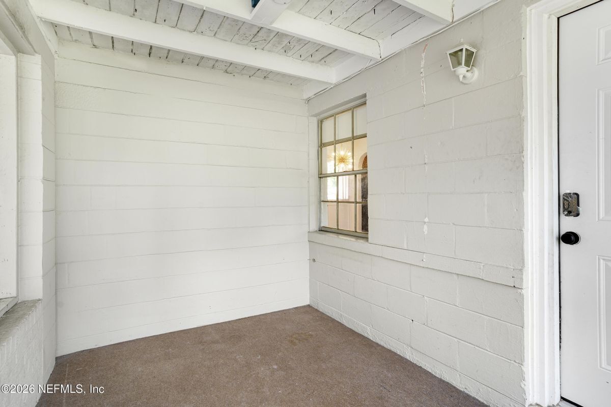 Building Photo - 5236 River Forest Dr