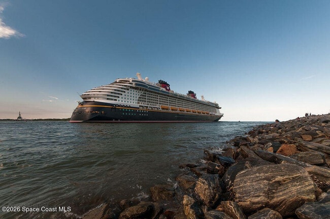 Building Photo - 4700 Ocean Beach Blvd