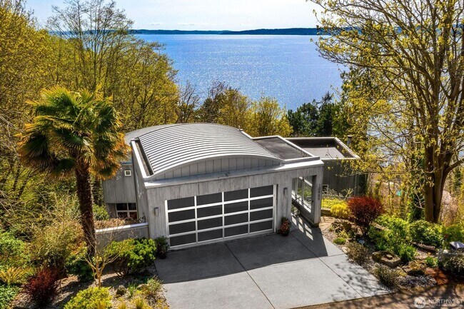 Building Photo - Architectural Seattle Masterpiece with Pan...