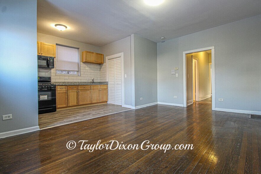 Building Photo - 6607 S Greenwood Ave