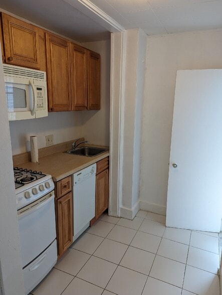 Building Photo - 219 Washington St