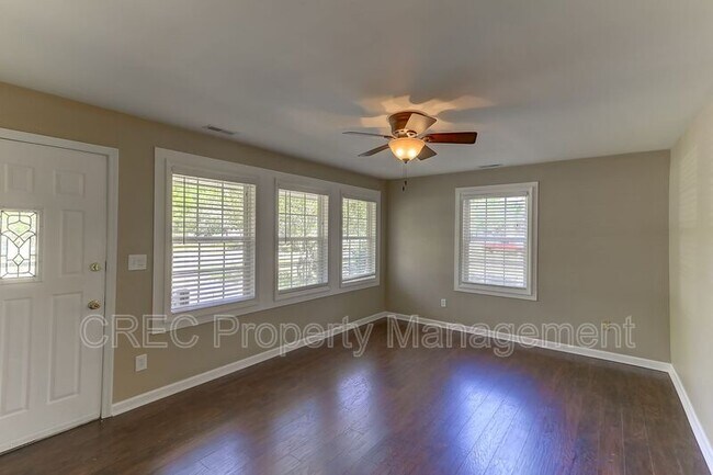 Building Photo - 2401 Eagle Dr