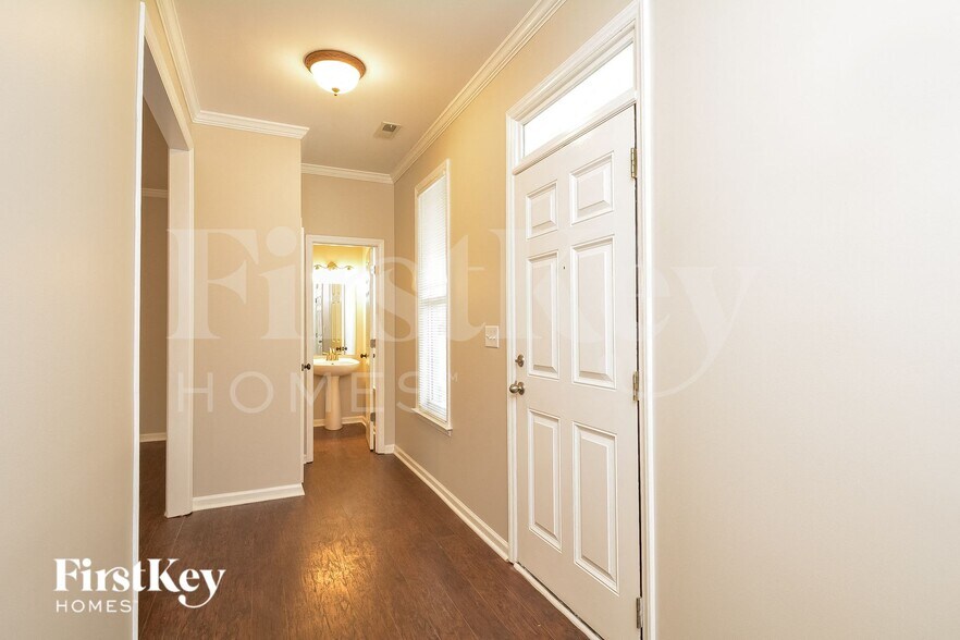 Building Photo - 2316 Sapphire Valley Dr