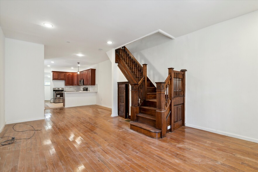 Building Photo - 1836 N 28th St