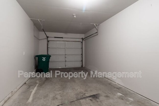 Building Photo - 863 14th St