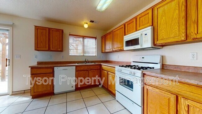 Building Photo - 3541 Lavender Meadows Dr NE