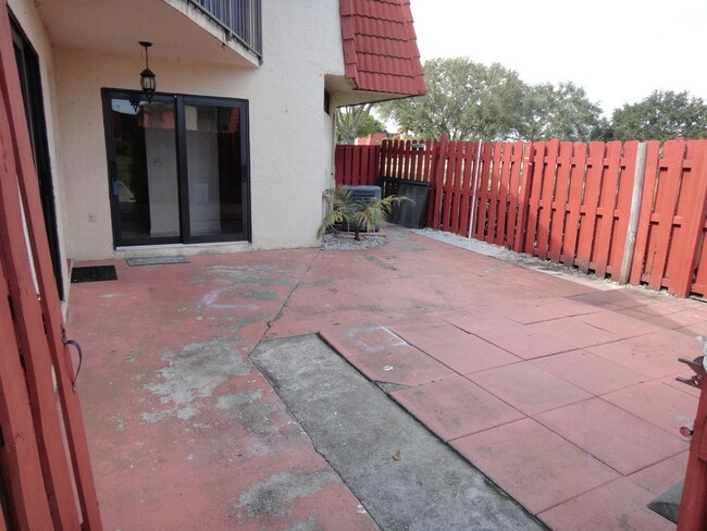 Building Photo - 3679 Victoria Dr