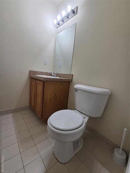 Building Photo - 27640 Hidden Oaks Dr