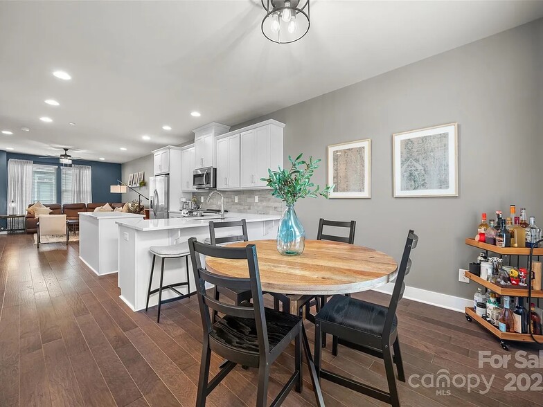 Building Photo - 4127 Bryant Terraces Dr