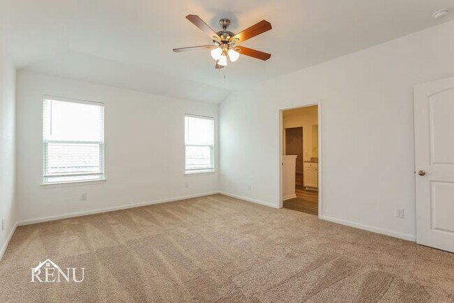 Building Photo - 2934 Jackson Smt