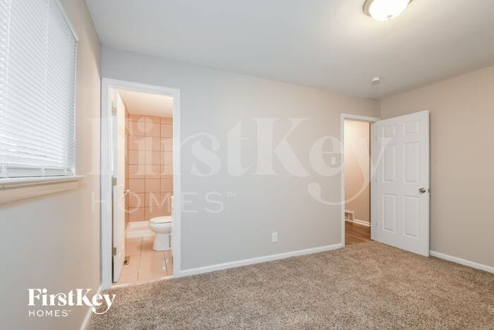 Building Photo - 1340 Layven Ave