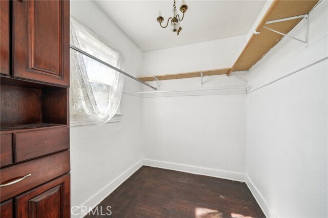 Building Photo - 3098 N Arrowhead Ave