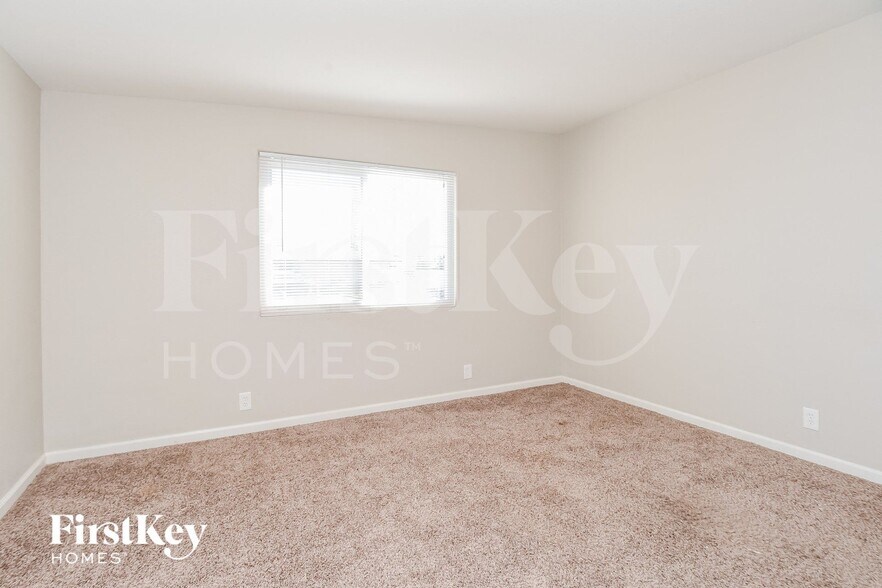 Building Photo - 2085 Palora Ave