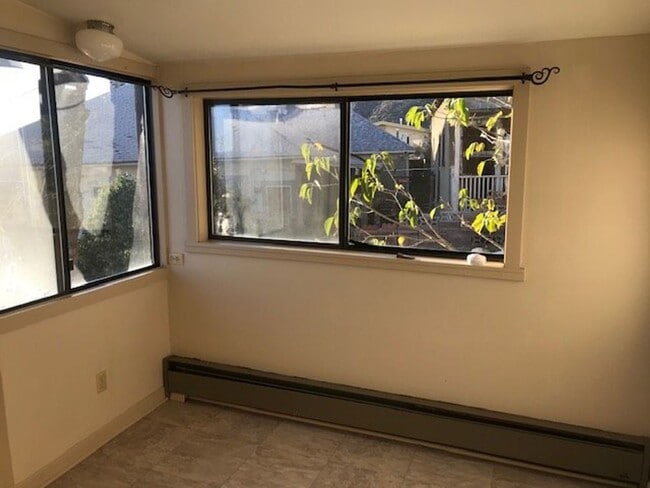 Building Photo - Adorable Jerome Home!! 2 Bedroom 1 Bath Contact Property Pros Property Management