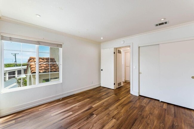 Building Photo - 1240 Franciscan Ct