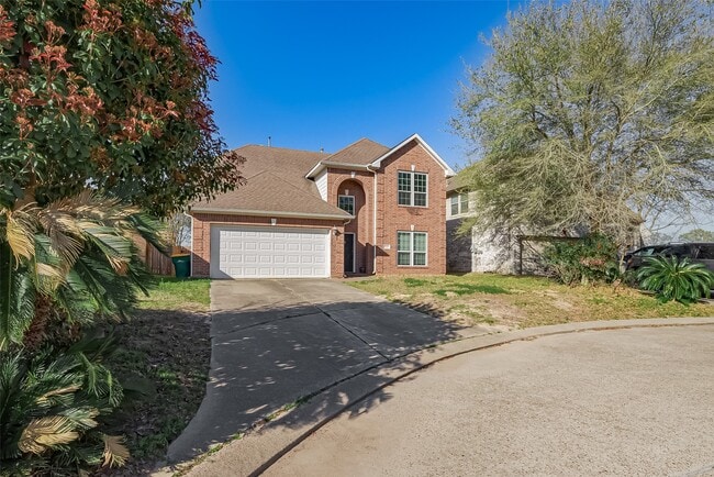 Primary Photo - 2202 Highland Crossing Dr