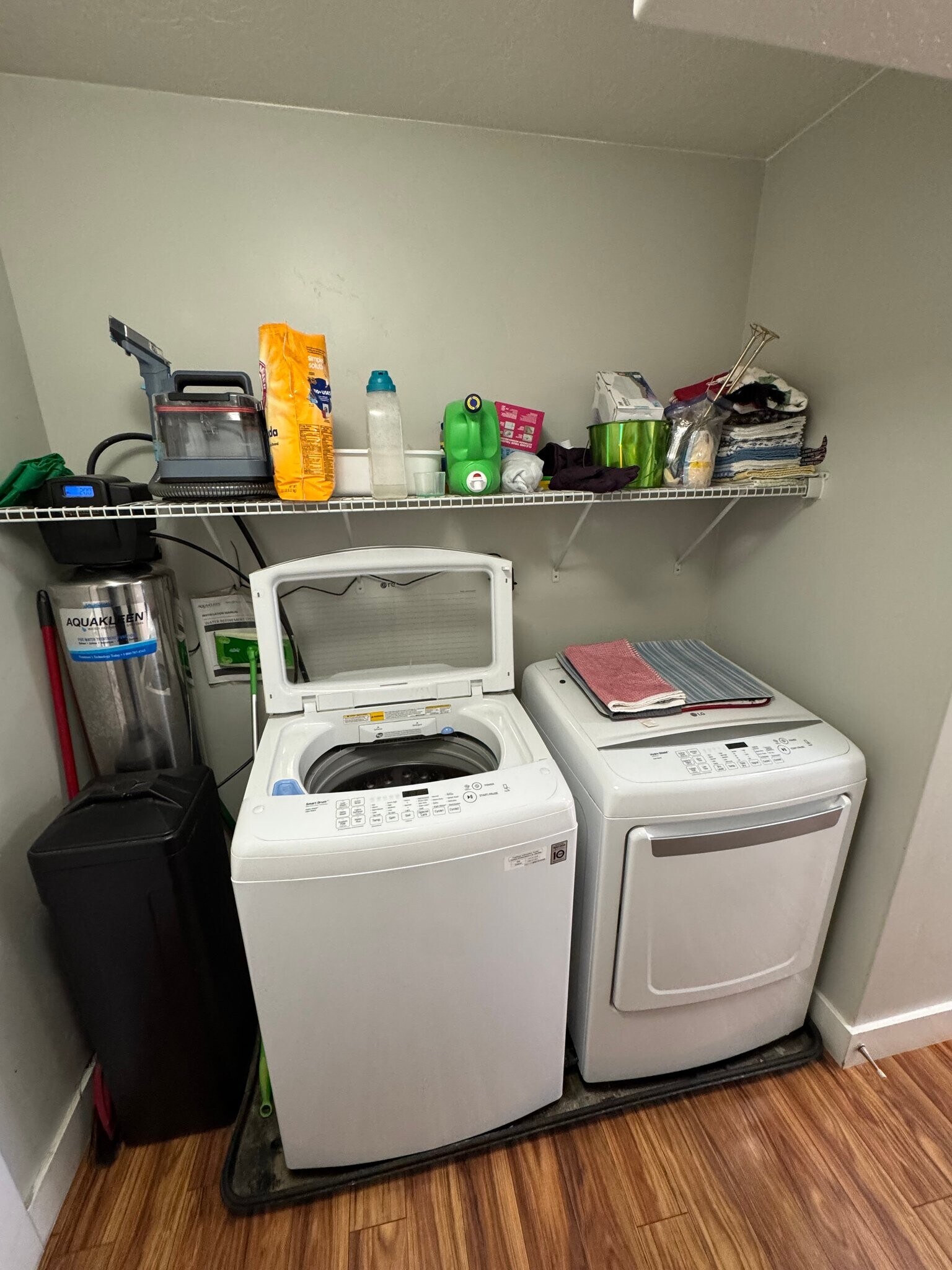 Building Photo - 822 N 1120 E