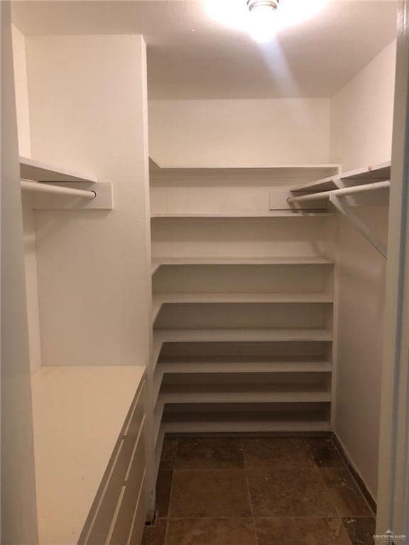 Building Photo - 22 Jackson Ave W