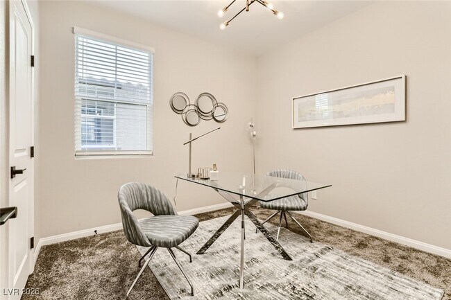 Building Photo - 2417 Fasano St