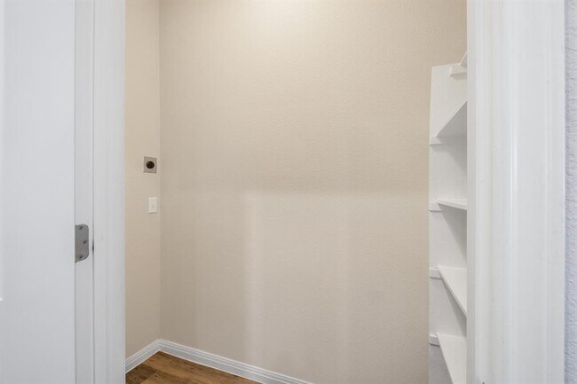 Building Photo - 4614 Esper Ln