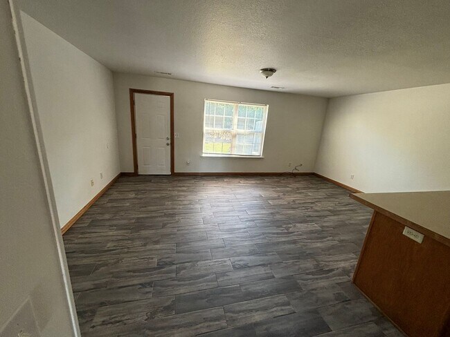 Building Photo - 2929 Meridian Pl