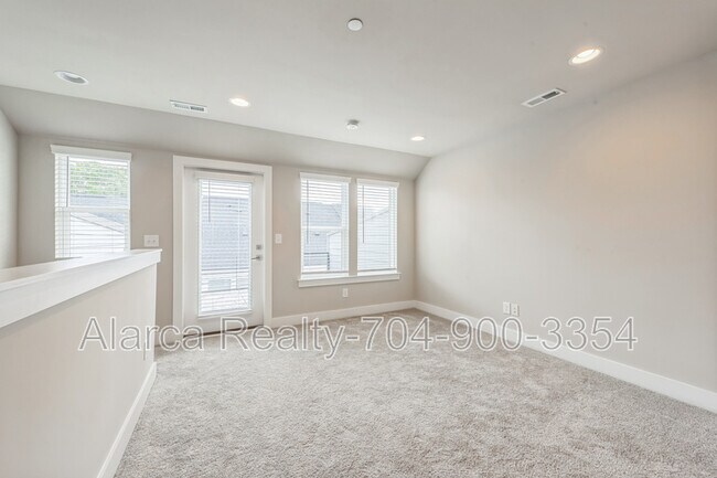 Building Photo - 1311 Millpark Ln