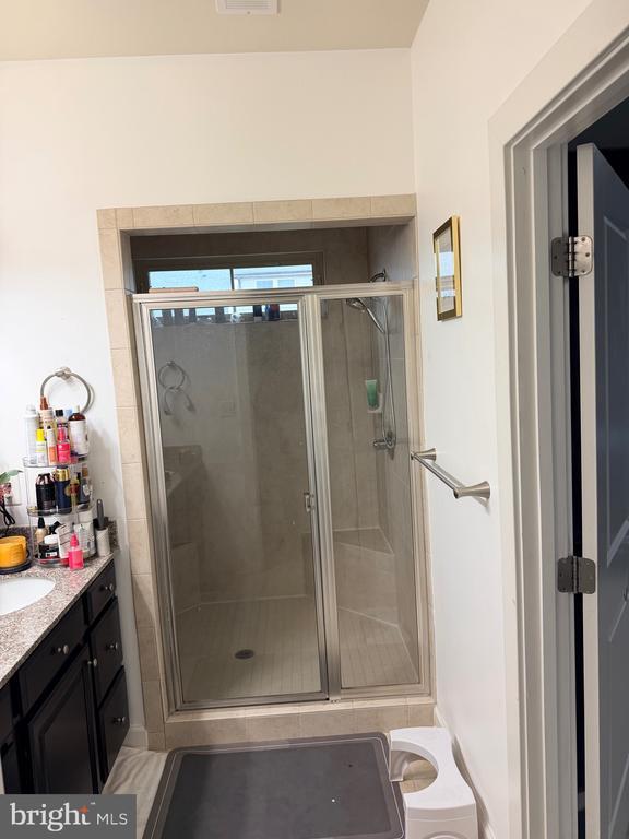 Building Photo - 7413 Matapan Dr