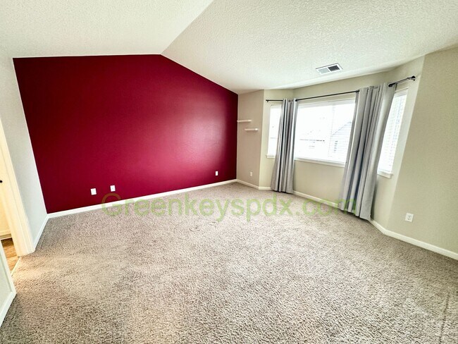 Building Photo - Gorgeous 3-Bedroom 2.5-Bathroom House with...