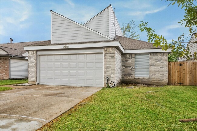 Primary Photo - 13838 Beech Hollow Ln