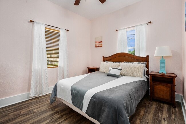 Building Photo - 2015 37th St