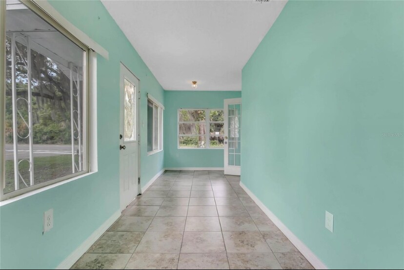 Building Photo - 308 N Prescott St