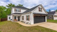 Building Photo - 29 Ivy Ln