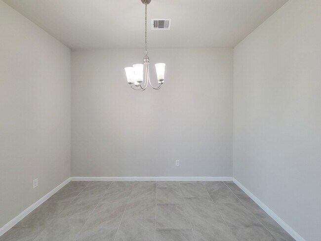 Building Photo - 29614 Breakwater Dr