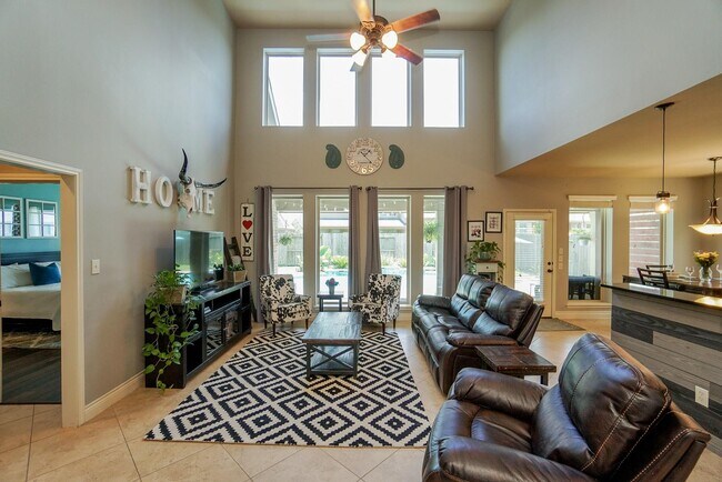 Building Photo - 27119 Ashley Hills Ct