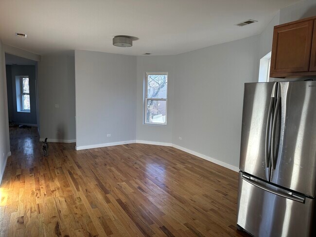 Building Photo - 720 N Homan Ave