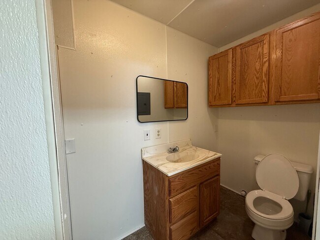 Building Photo - 900 N St