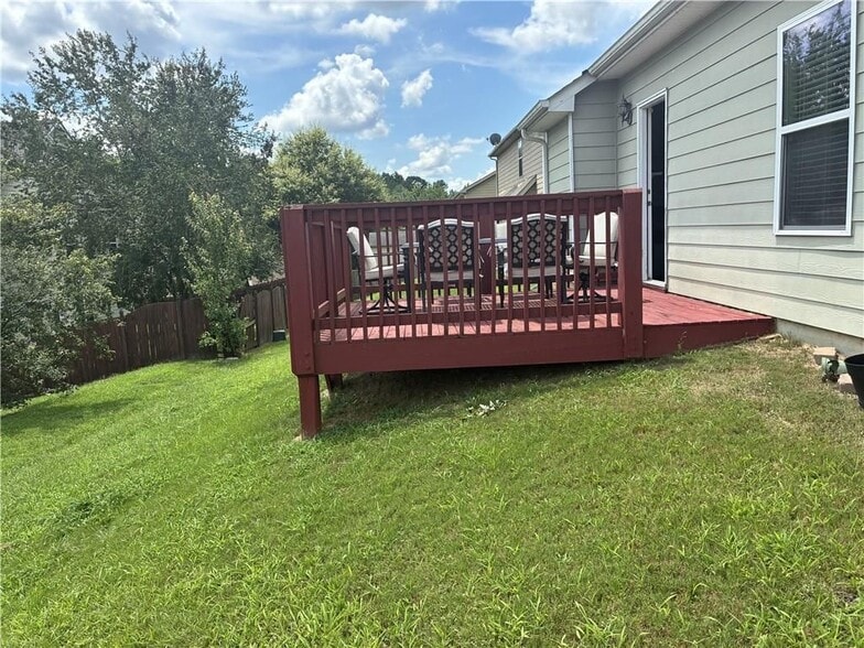 Building Photo - 1301 Rose Terrace Cir