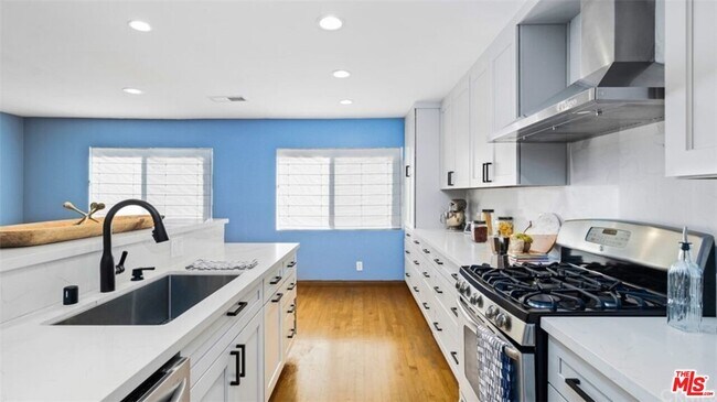 Building Photo - 4555 Alla Rd