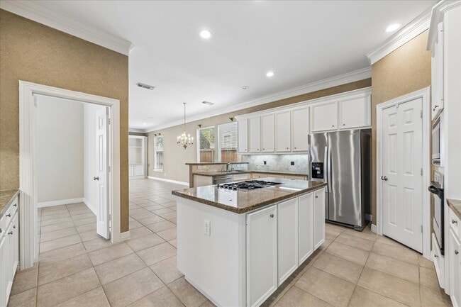 Building Photo - 1119 Gardencrest Ln