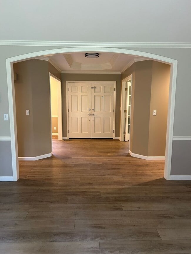 Building Photo - 3bd/2.5ba Redmond Home