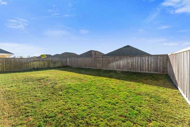 Building Photo - Beautiful Home Near Tyndall AFB