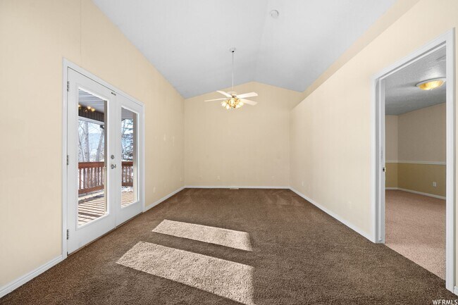 Building Photo - Beautiful home in Eden with amazing views from covered deck and 4 car garage