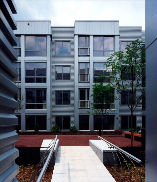 Building Photo - 4101 Albemarle St NW