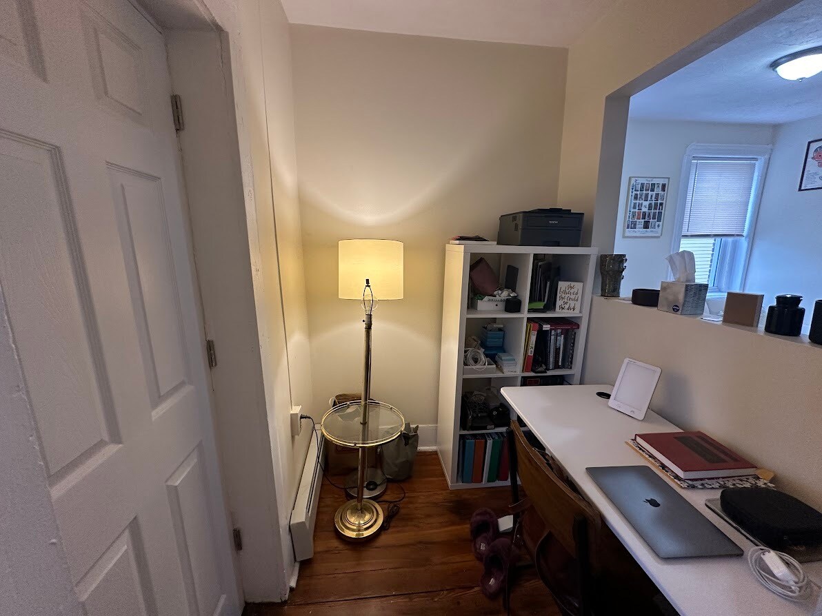 Building Photo - 1056 Cambridge St