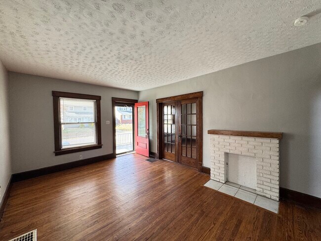 Building Photo - 2550 Fletcher Ave NE