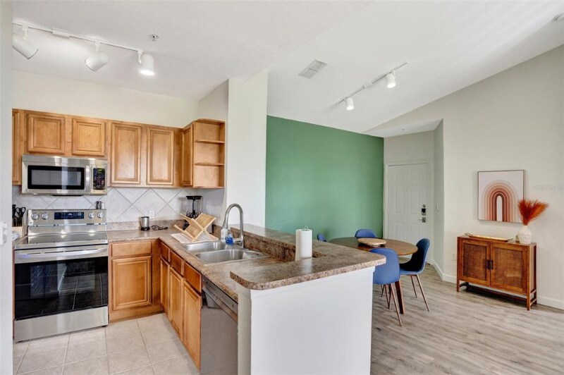 Building Photo - 8335 38th St Cir E