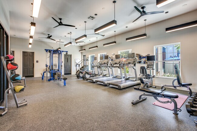 Building Photo - Enjoy 1 Month Free Rent – Apply Today!